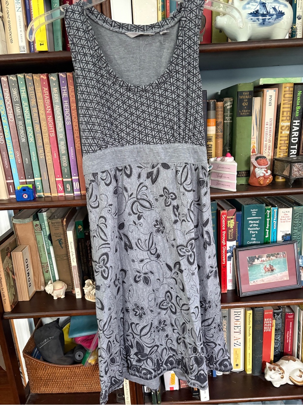 Sleeveless Athleta Grey Floral-Print Women's Dress